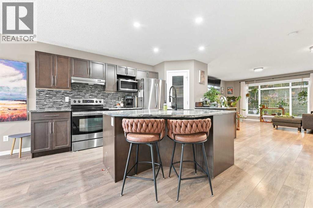 106 Autumn Crescent SE - 10
