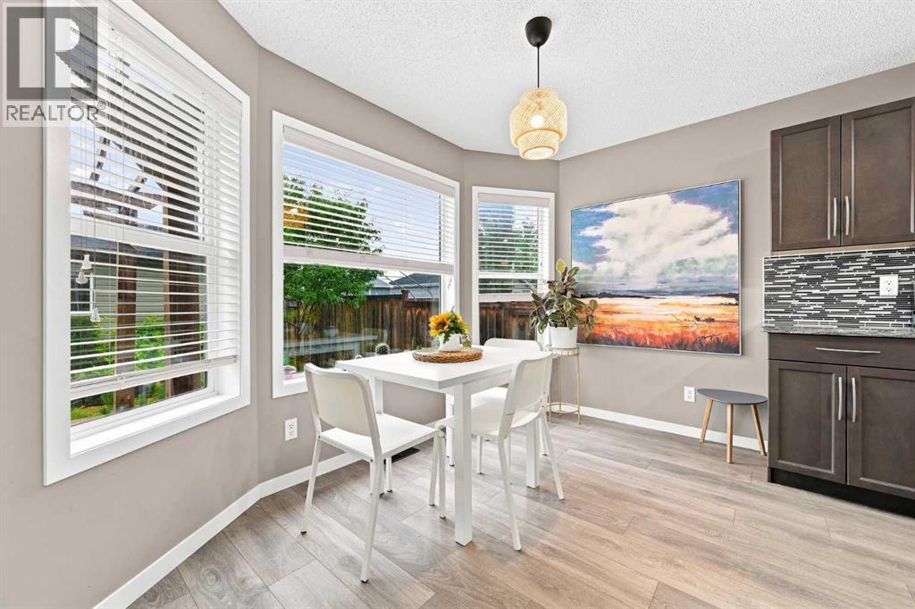 106 Autumn Crescent SE - 9