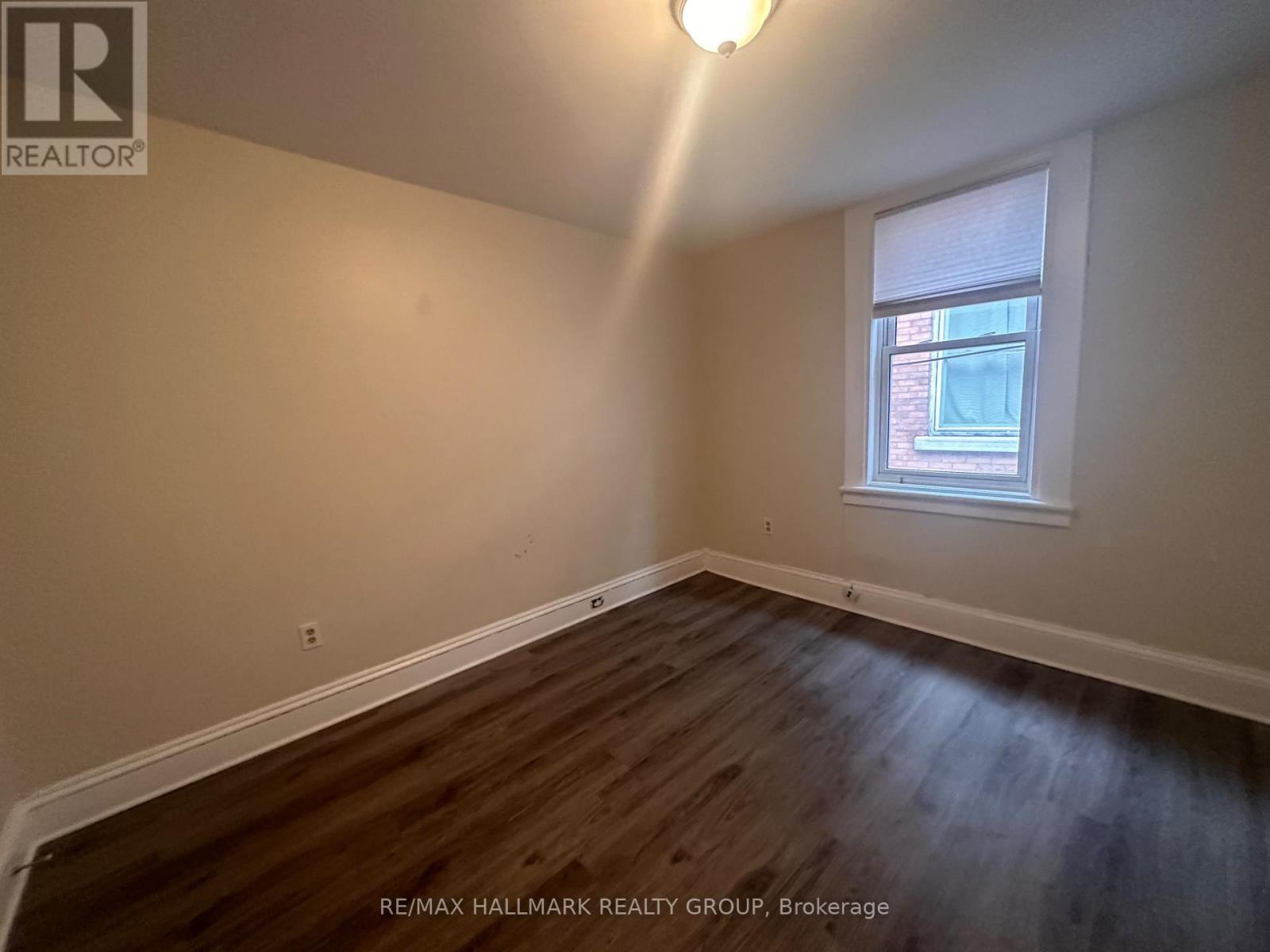 2 Bed, 1 Bath Multi-Family for Rent in Ottawa – 2 – 94 FAIRMONT AVENUE, Ottawa – MLS# X13674068 - Image 8