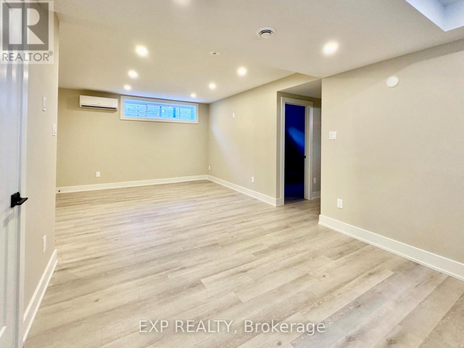 #A + B 25 O'MEARA STREET - 21