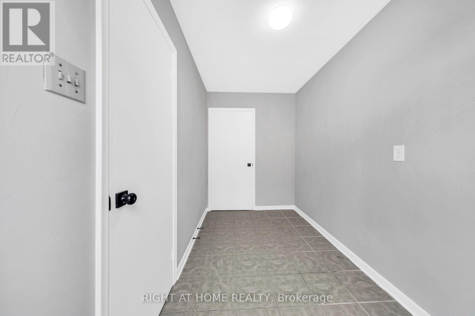 88 PECKHAM AVENUE - Image 28