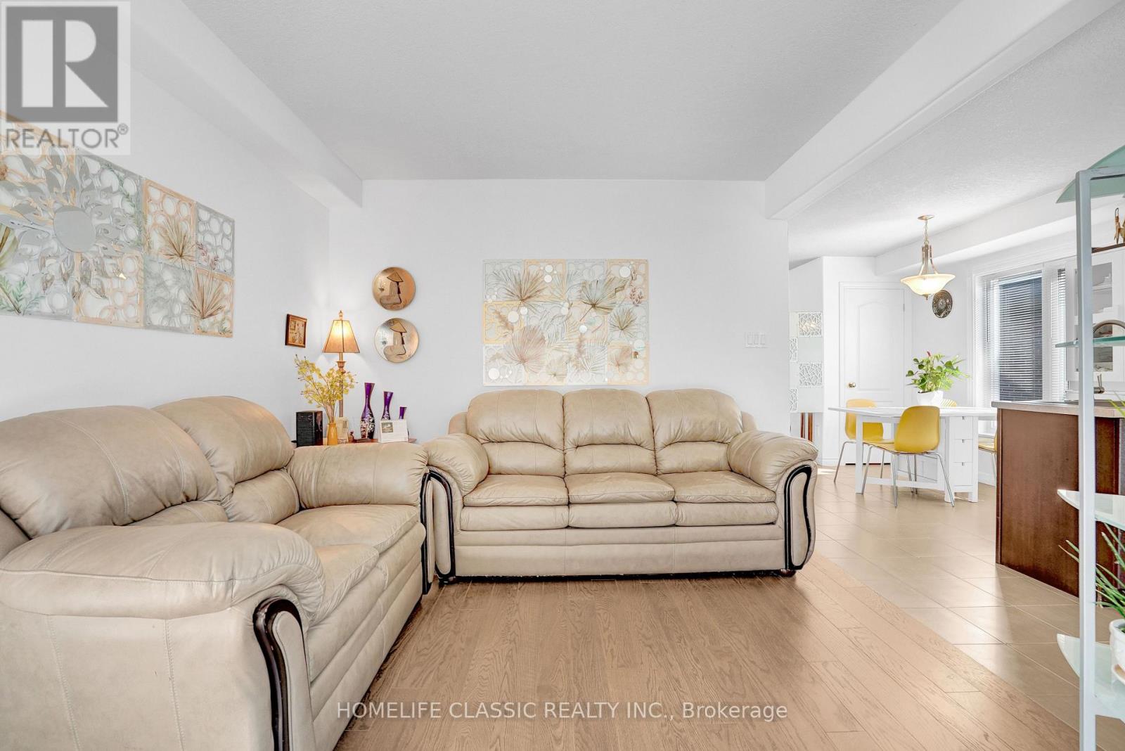 5 IRWIN CRESCENT - Image 13