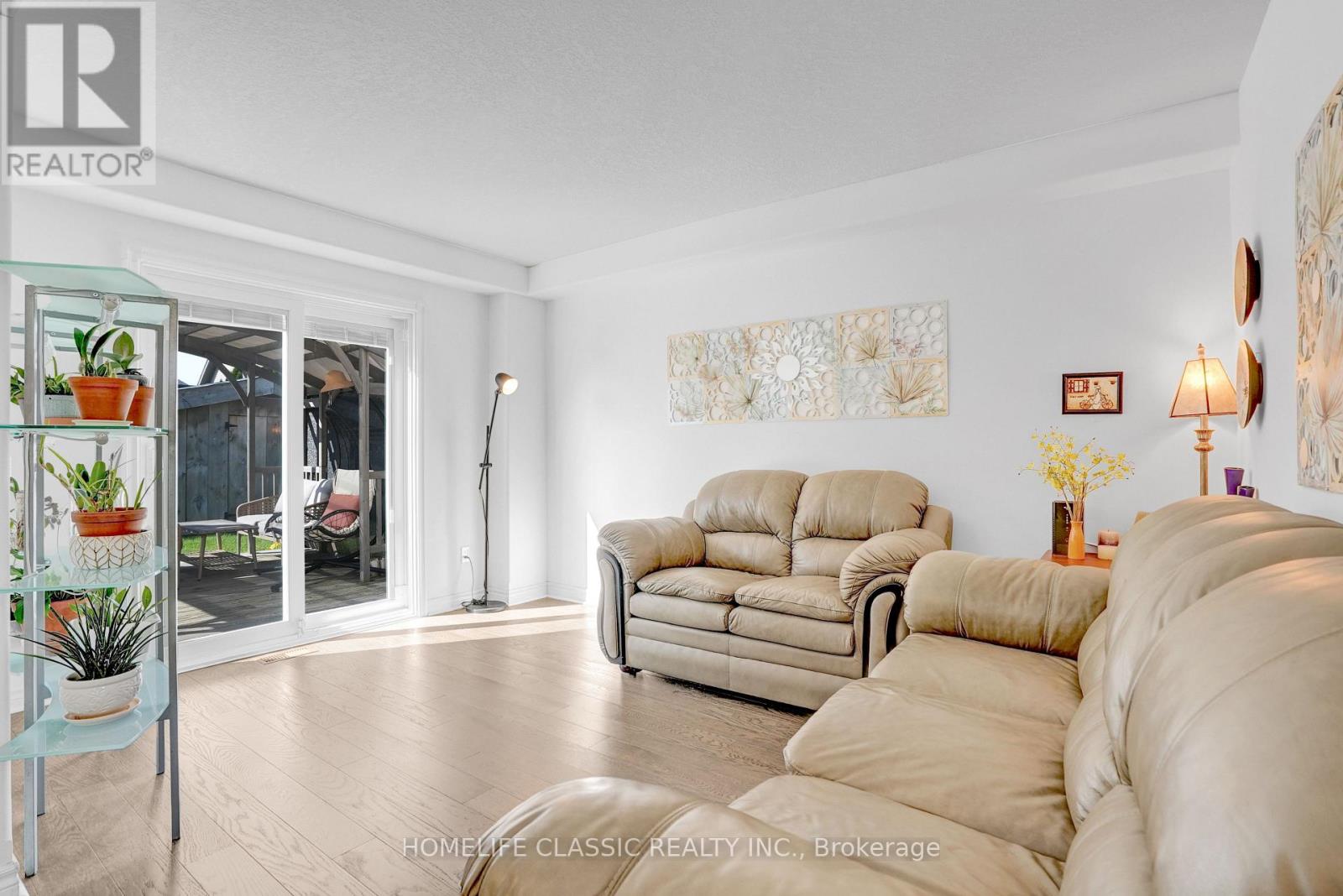 5 IRWIN CRESCENT - Image 15