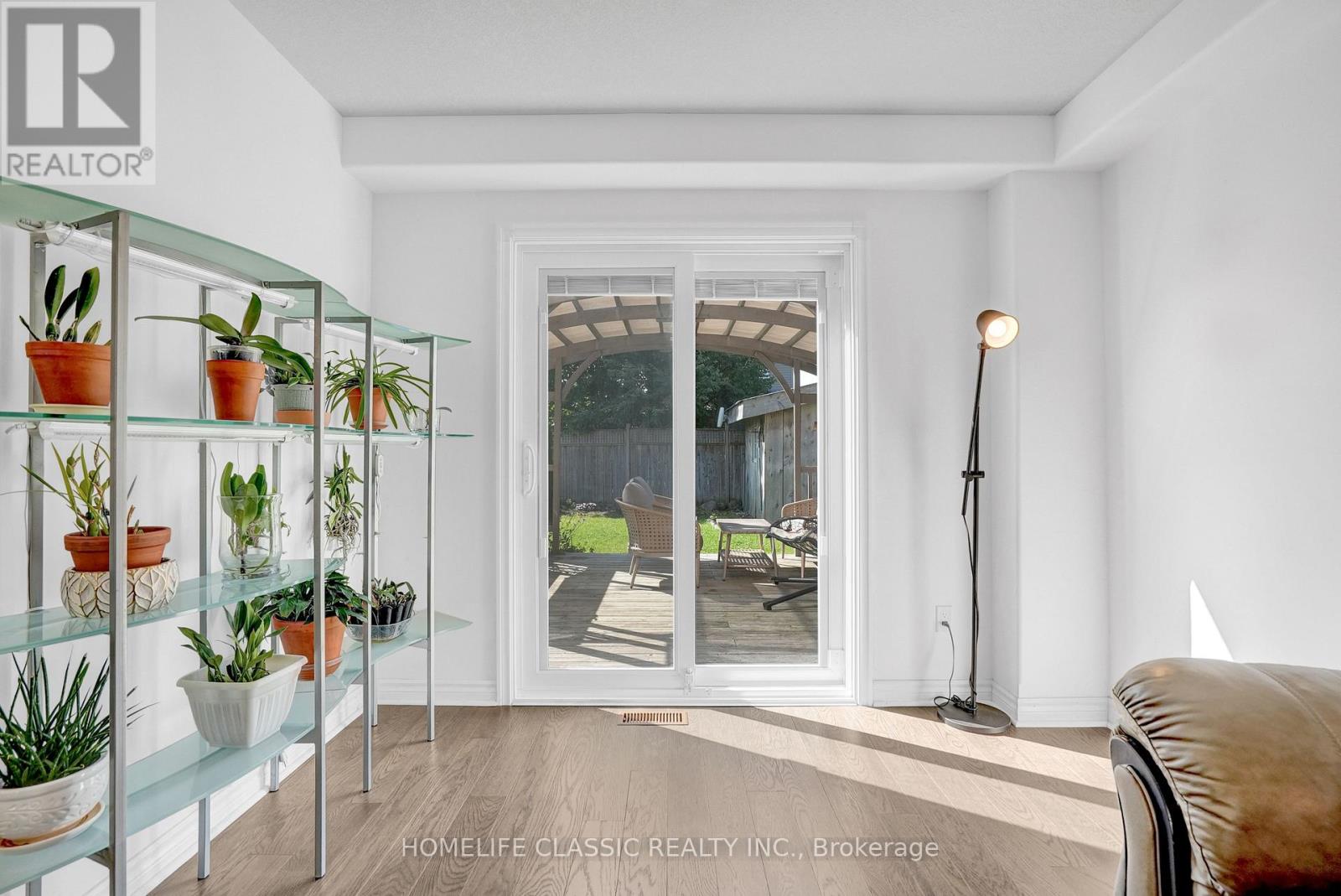 5 IRWIN CRESCENT - Image 16