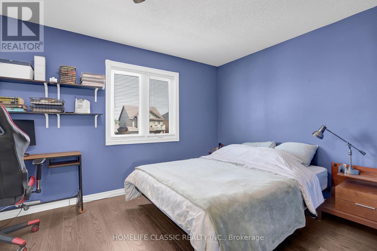 5 IRWIN CRESCENT - Image 19