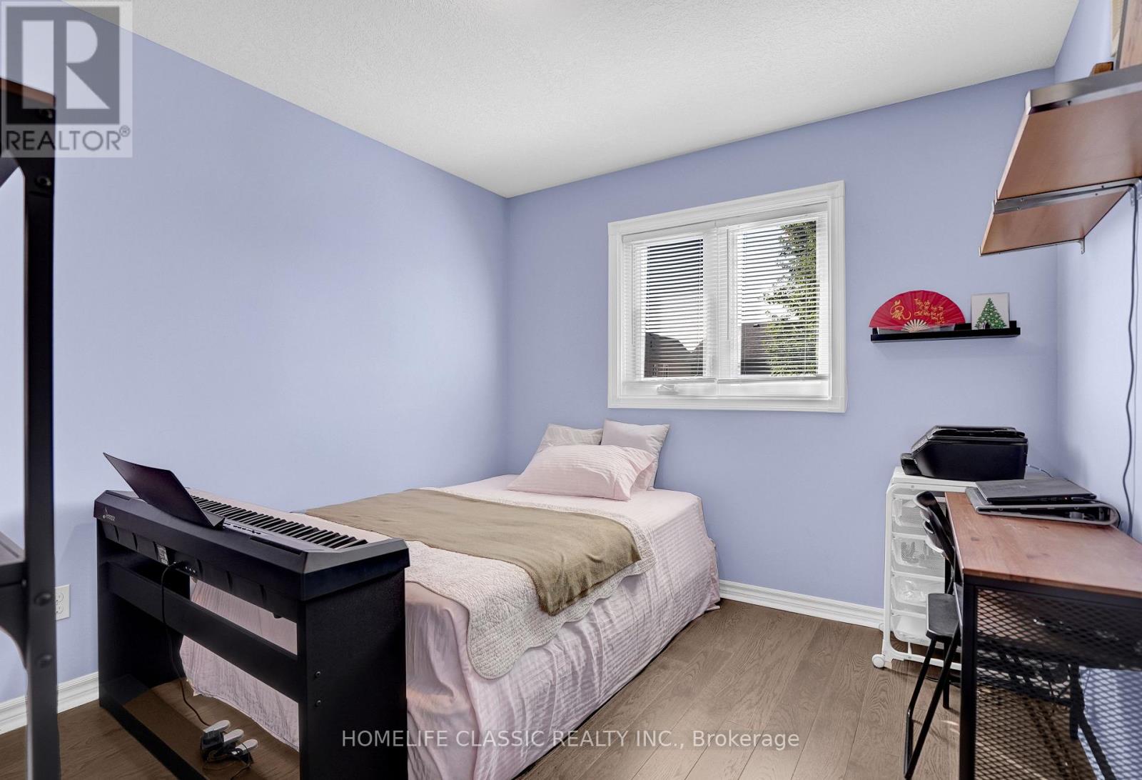 5 IRWIN CRESCENT - Image 25