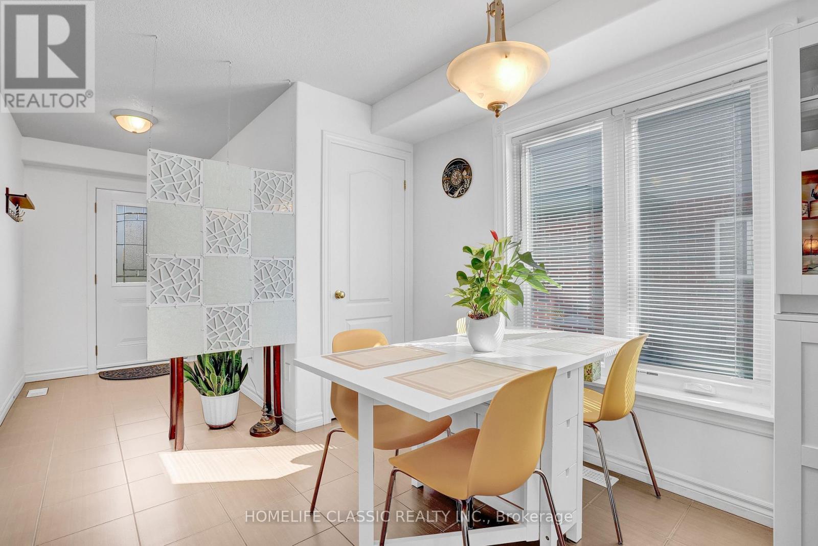 5 IRWIN CRESCENT - Image 6