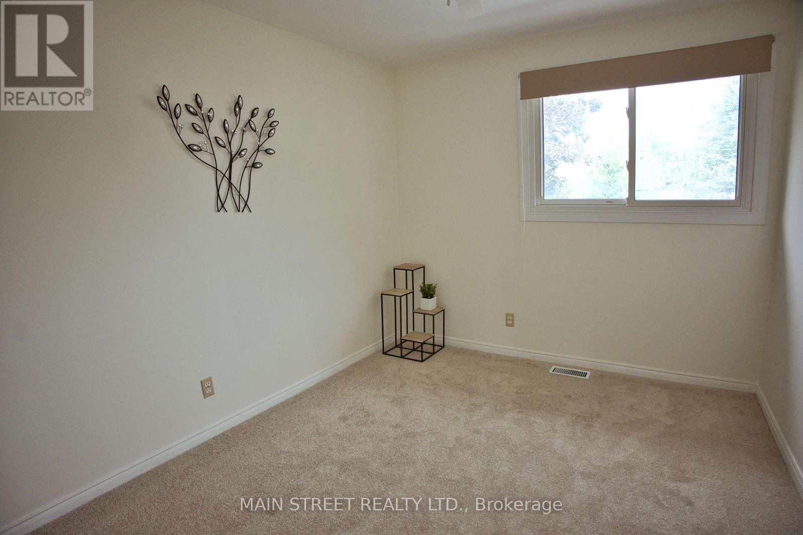97 RIVERGLEN DRIVE - 19