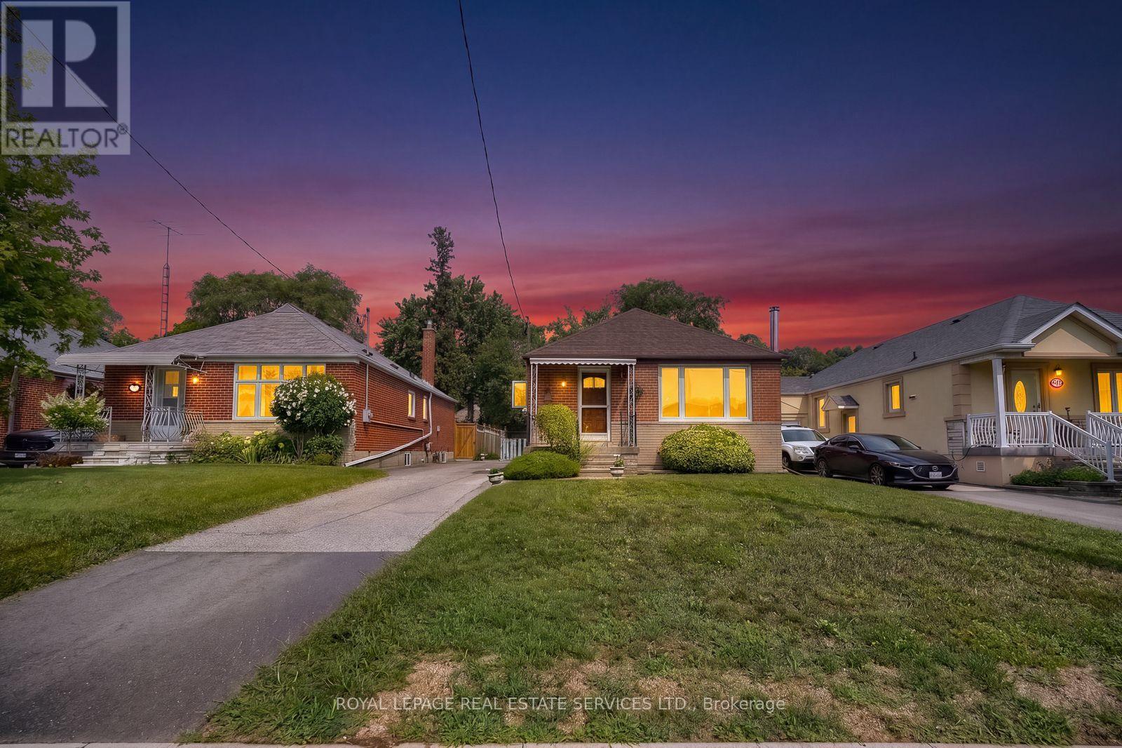 Photo of 42 Black Creek Boulevard