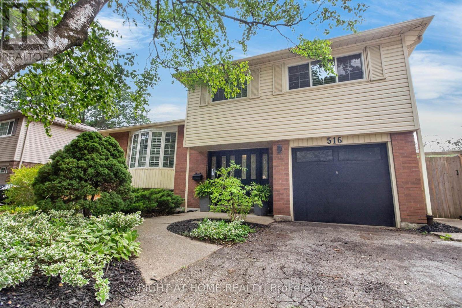 Photo of 516 Kenmarr Crescent