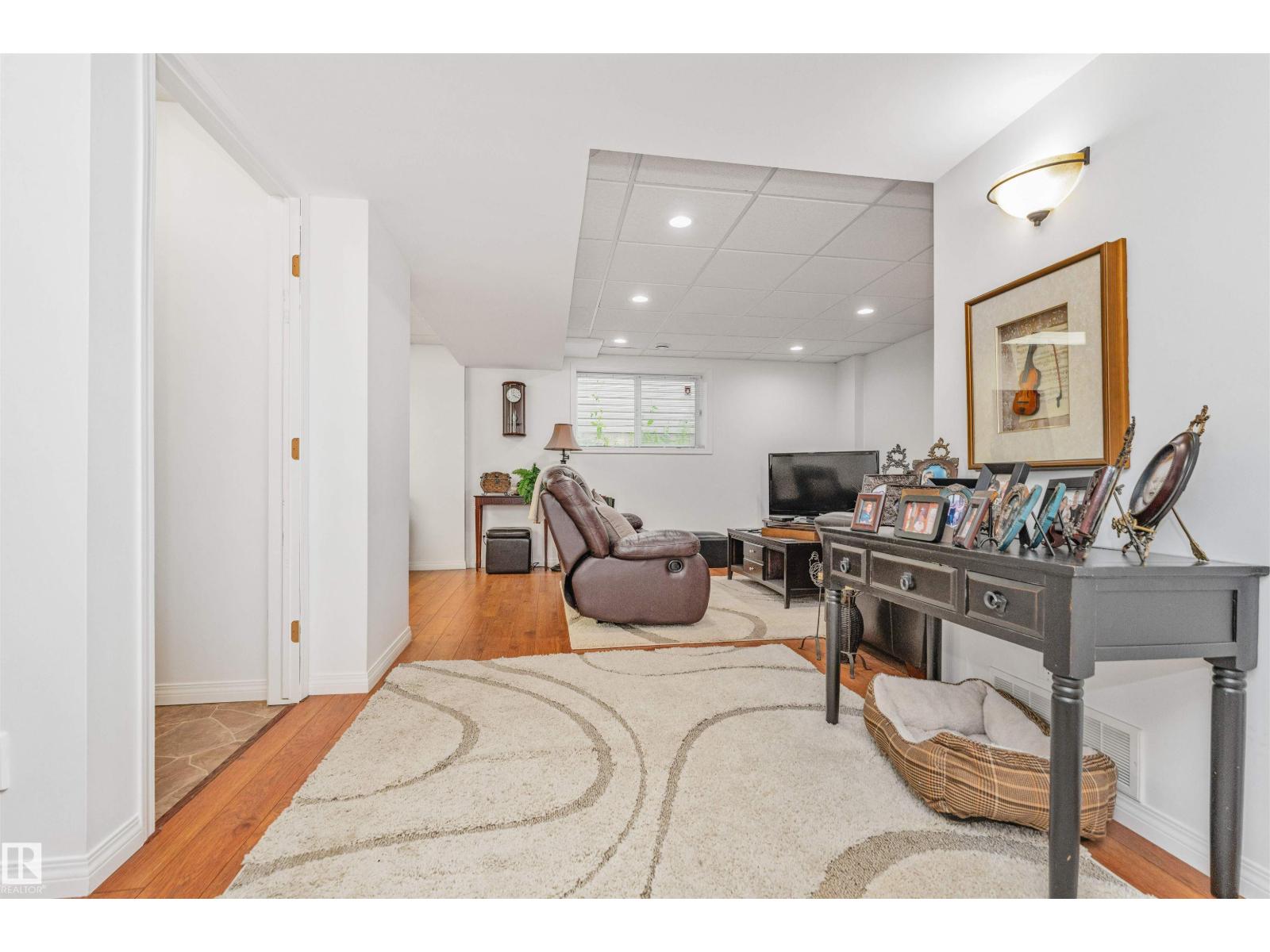 9411 104 Avenue - Photo 36