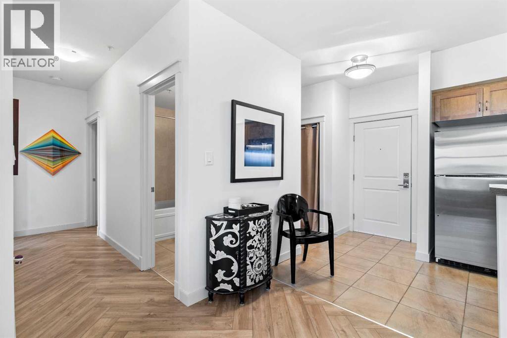 100 Lakeway Boulevard - Photo 5