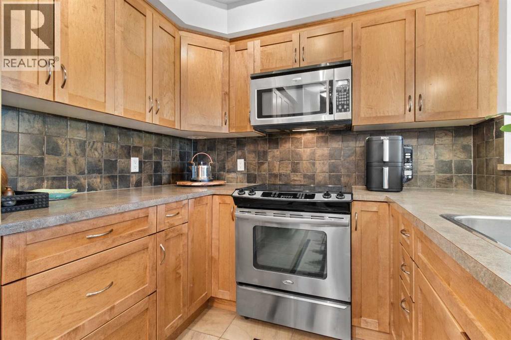 100 Lakeway Boulevard - Photo 7