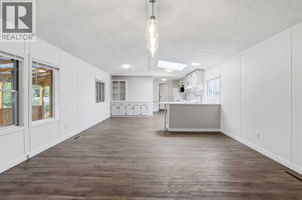 6960 63 Avenue - Photo 5