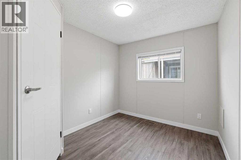 6960 63 Avenue - 16