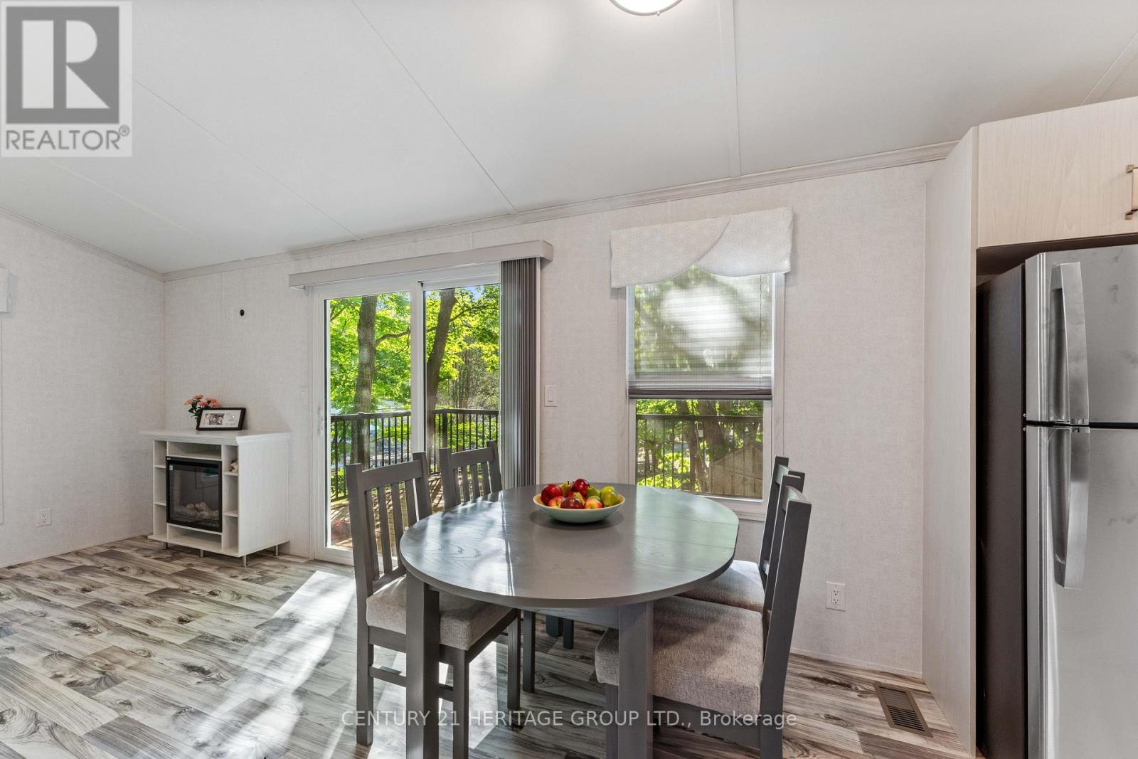 #94 202 HIDDEN GLEN ROAD - Image 15