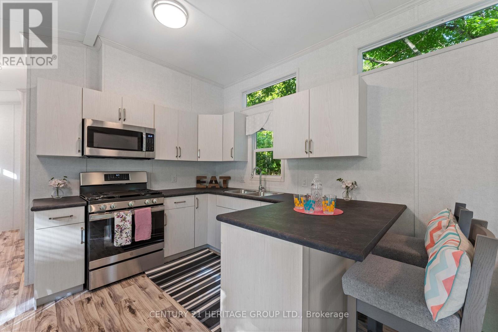 #94 202 HIDDEN GLEN ROAD - 16