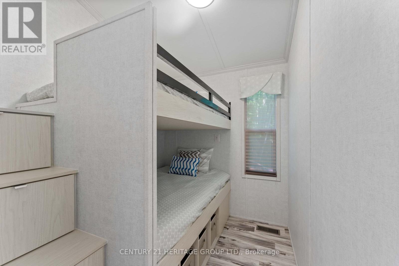 #94 202 HIDDEN GLEN ROAD - 19