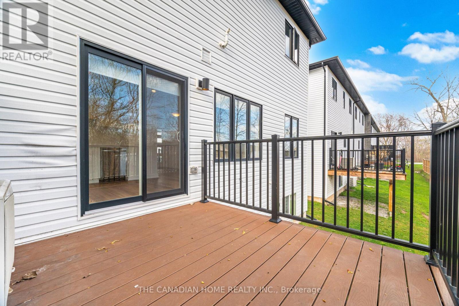 #321 4263 FOURTH AVENUE - 28