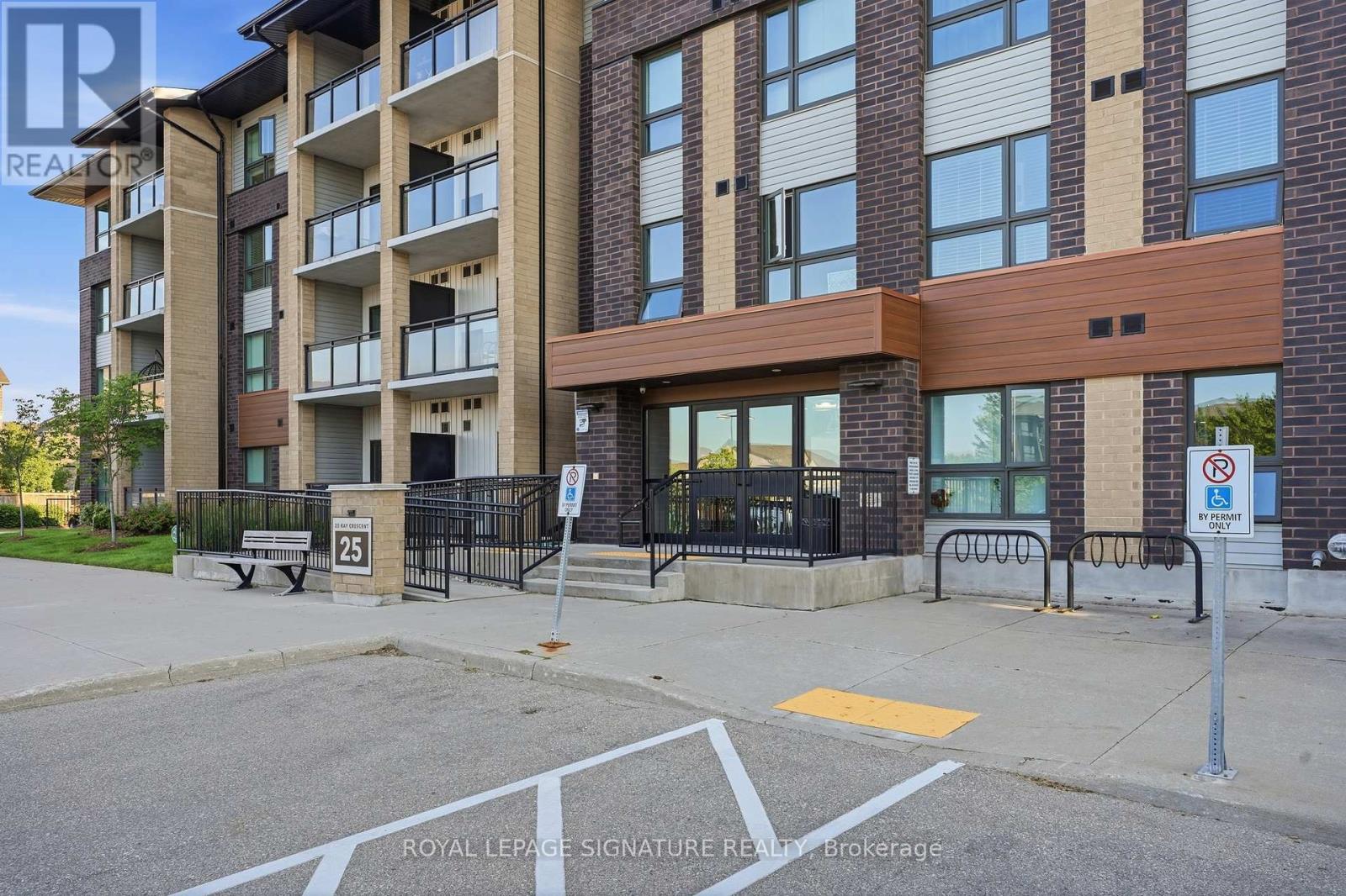 #LL08 25 KAY CRESCENT - 31