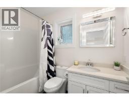 2908 Adye Rd, Colwood, BC V9B2G6 Photo 24