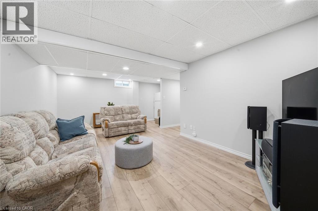 200 MORRISON Drive - Image 22