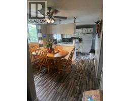 Den - 5029-43street ., High Prairie, AB T0G1E0 Photo 8