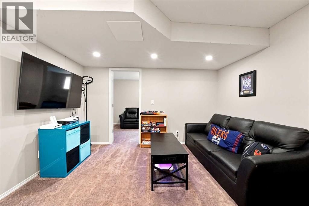 27 Golden Crescent - Photo 26