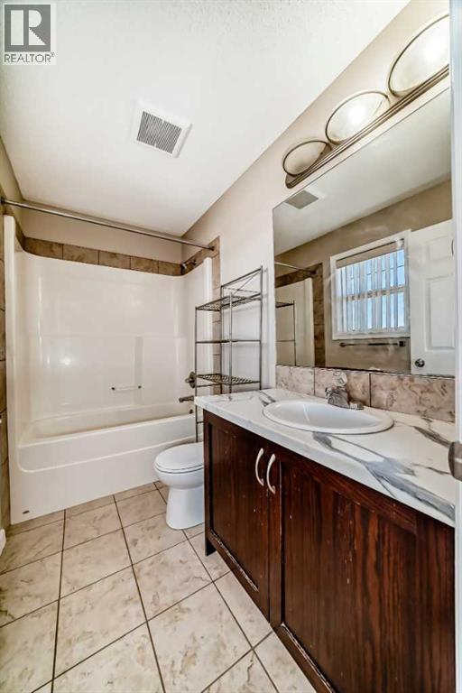 52 TARALAKE Street Northeast - Photo 18
