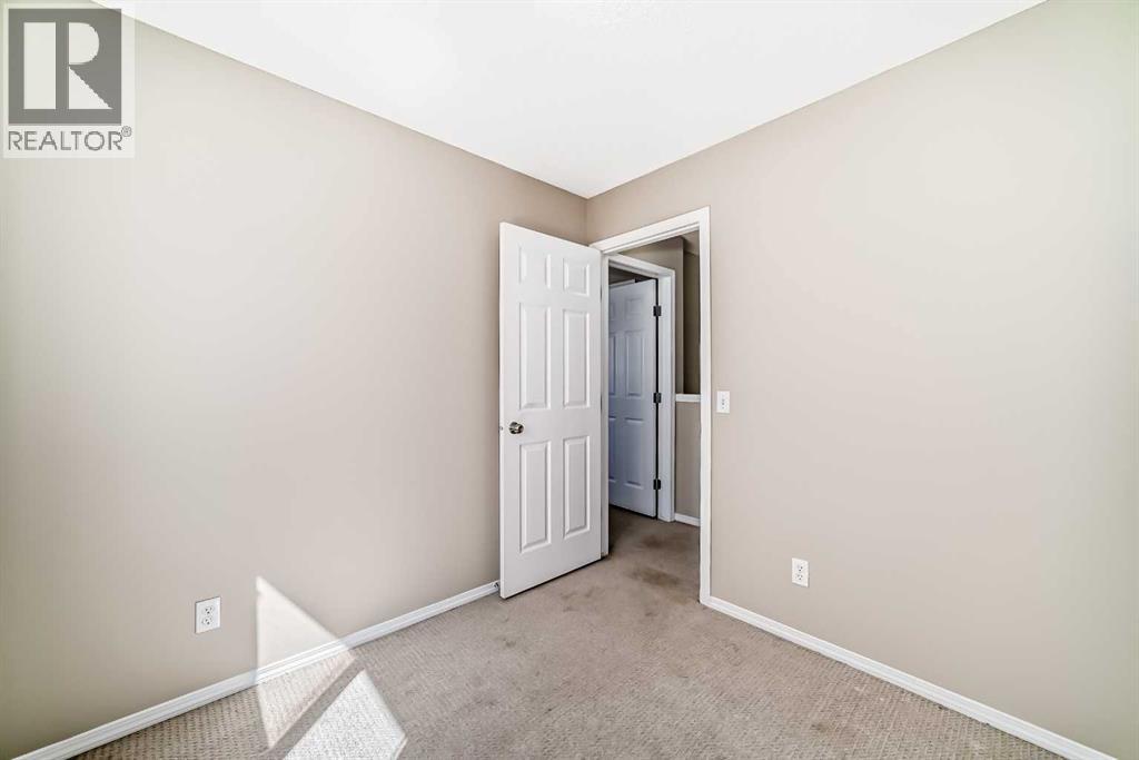 52 TARALAKE Street Northeast - Photo 25