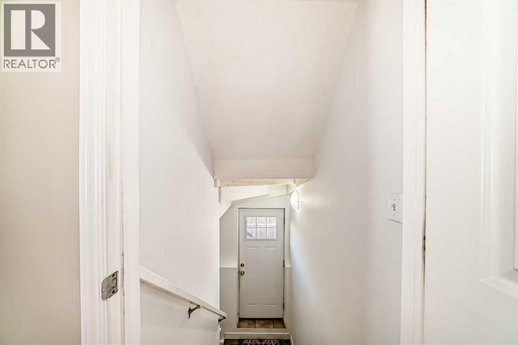 52 TARALAKE Street Northeast - Photo 27