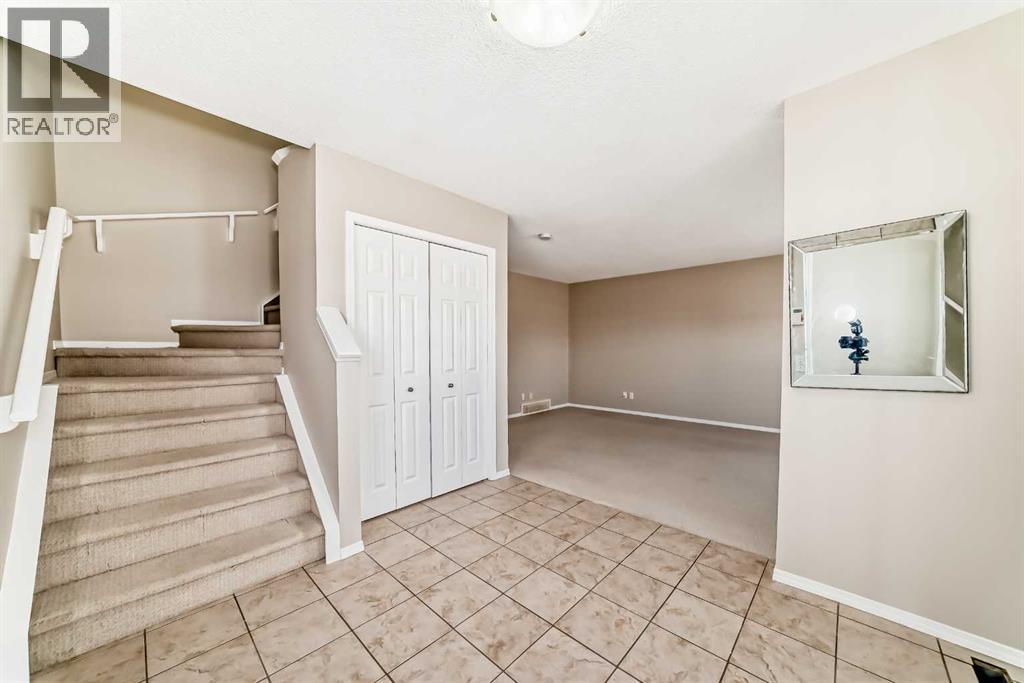 52 TARALAKE Street Northeast - Photo 15
