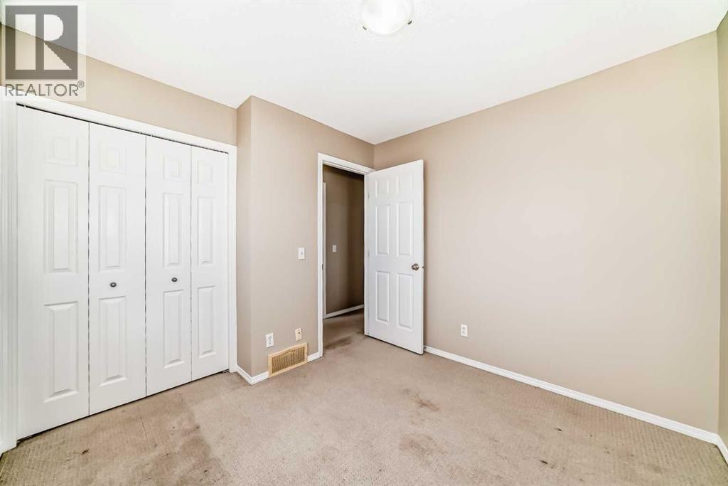 52 TARALAKE Street Northeast - Photo 21