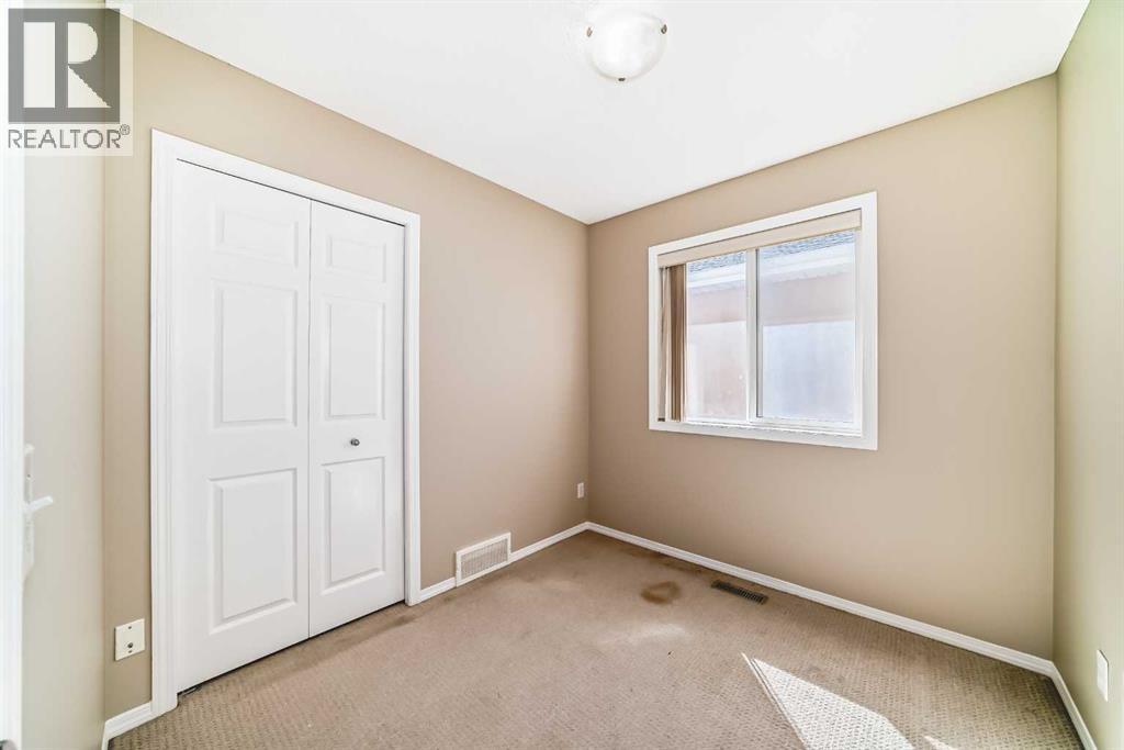 52 TARALAKE Street Northeast - Photo 24