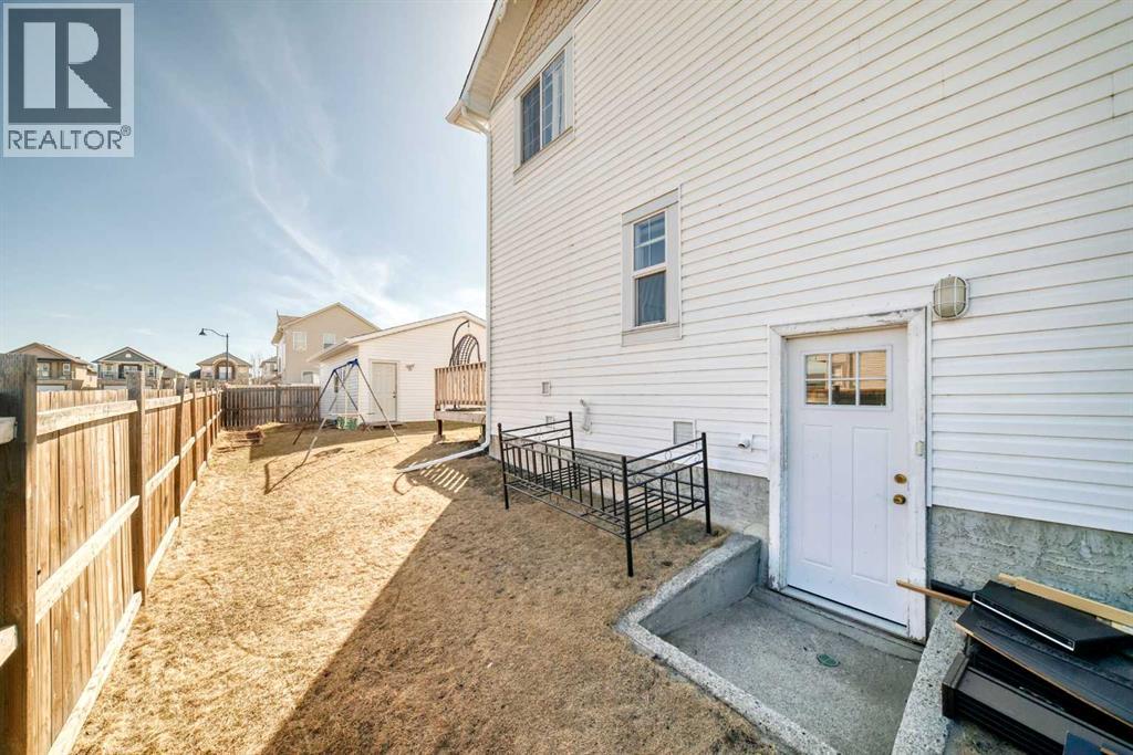 52 TARALAKE Street Northeast - Photo 39