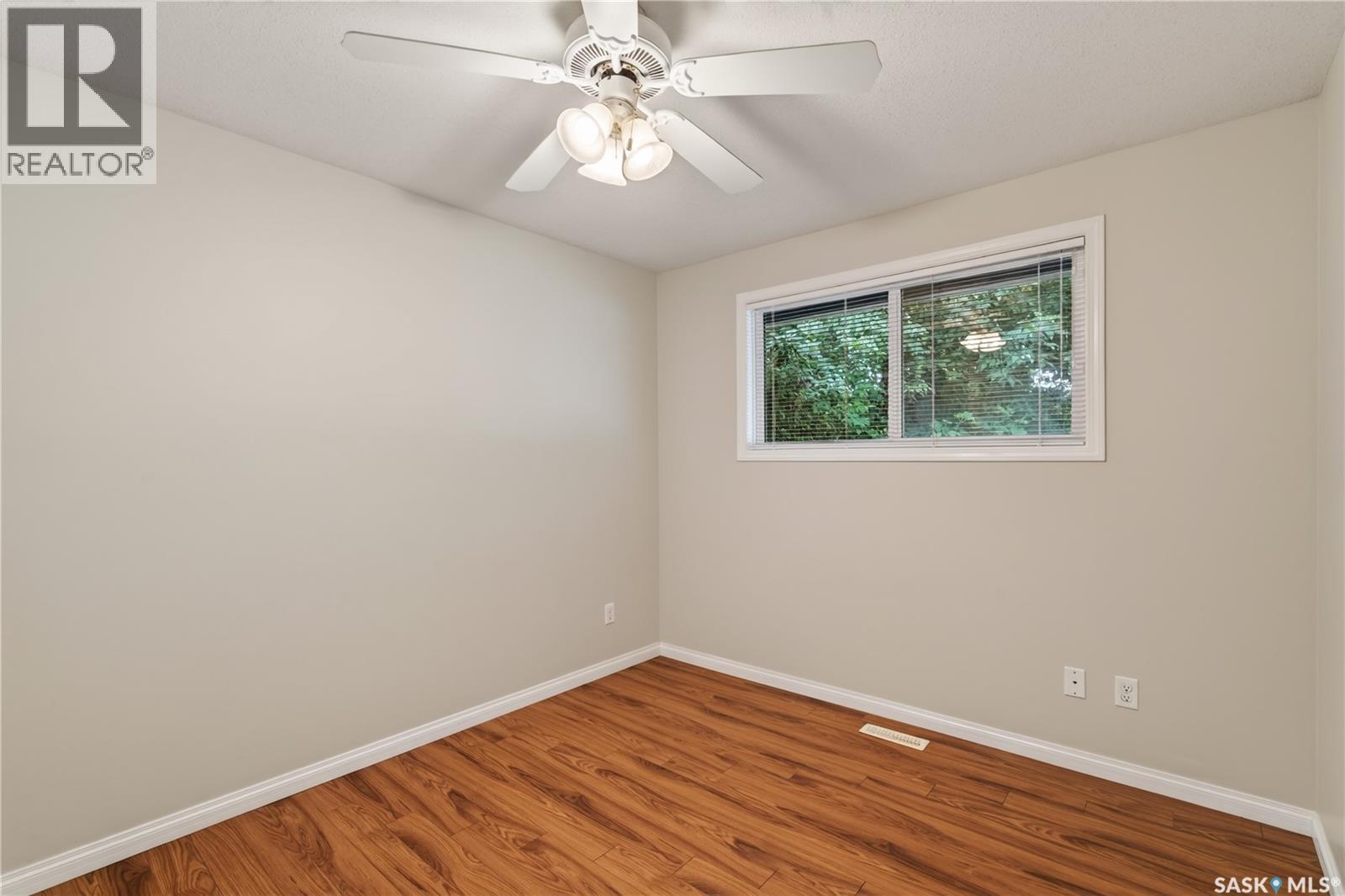 214 Fisher CRESCENT - 15