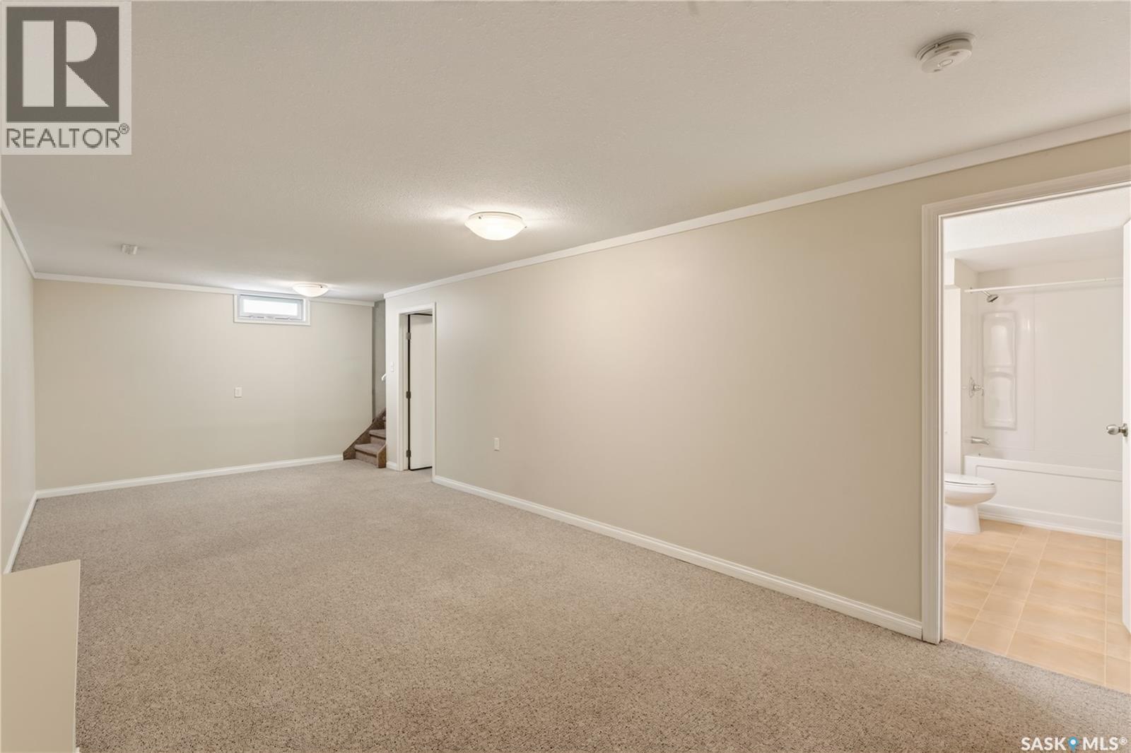 214 Fisher CRESCENT - Image 25