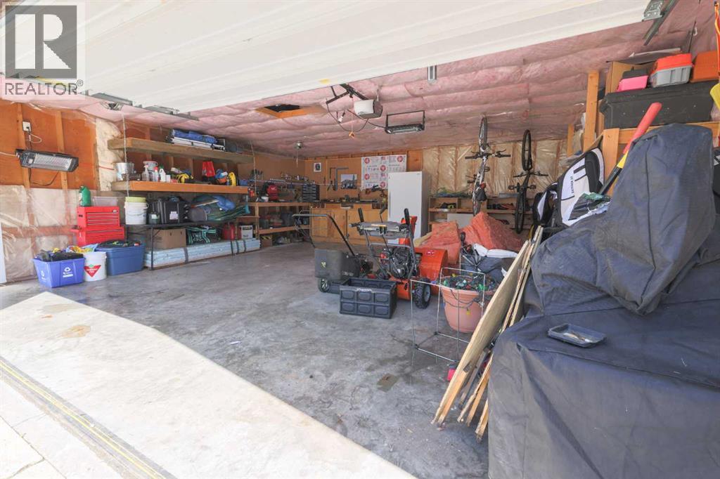 5739 55 Street - 33