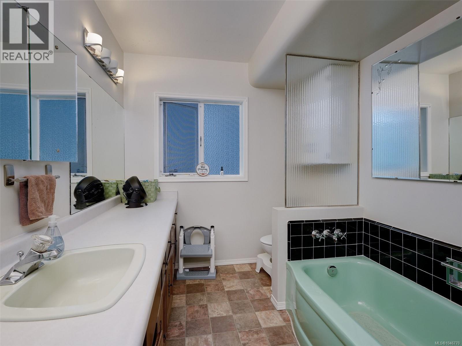 2541 Nottingham Rd - Image 8