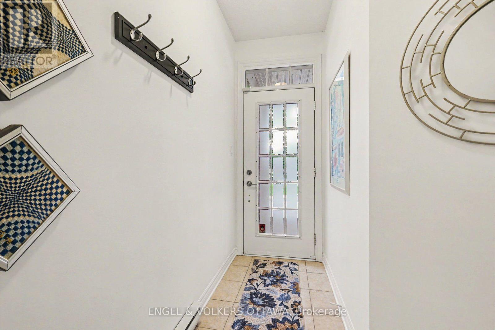 53 HAWKSTONE GATE - 3