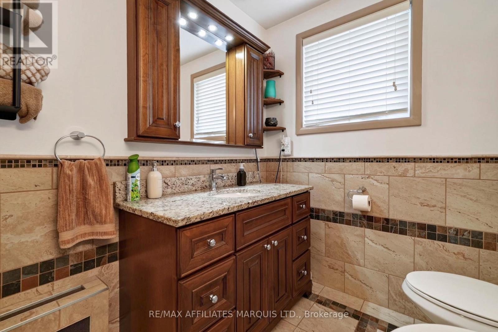 1635 BROOKDALE AVENUE - Image 28
