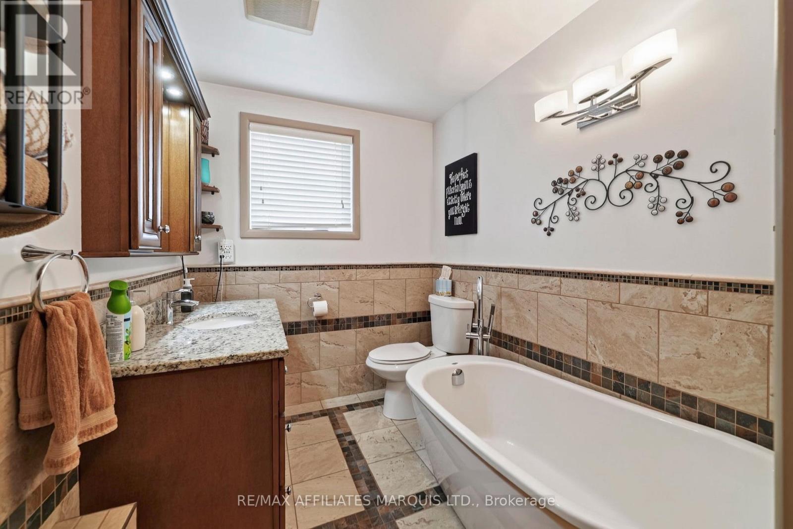 1635 BROOKDALE AVENUE - Image 29