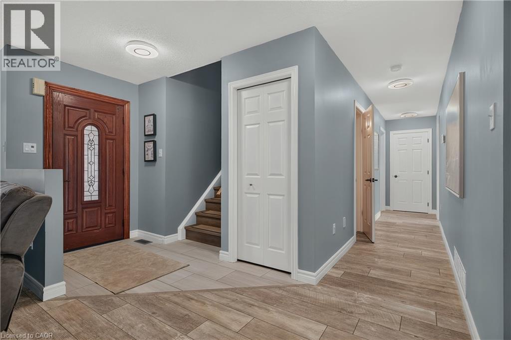 11 MAPLE Street - Image 12