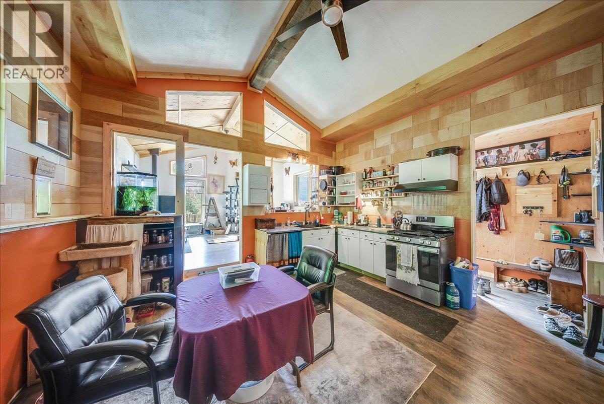1385 Pass Creek Road - 43