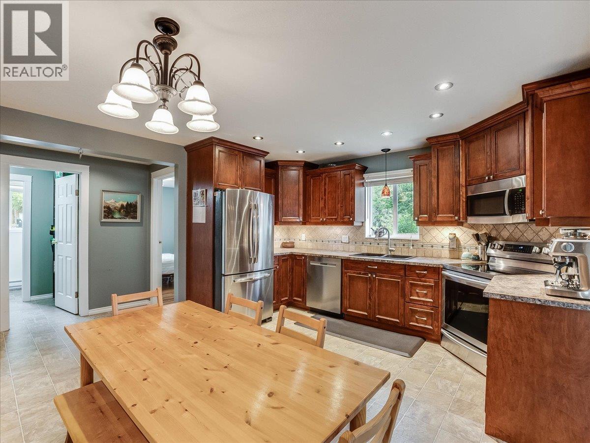 2451 Cunningham Road - 24