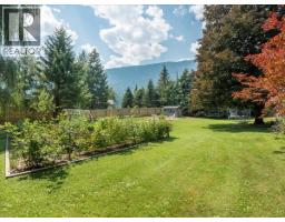 Laundry room - 2451 Cunningham Road, Slocan Park, BC V0G2E0 Photo 10