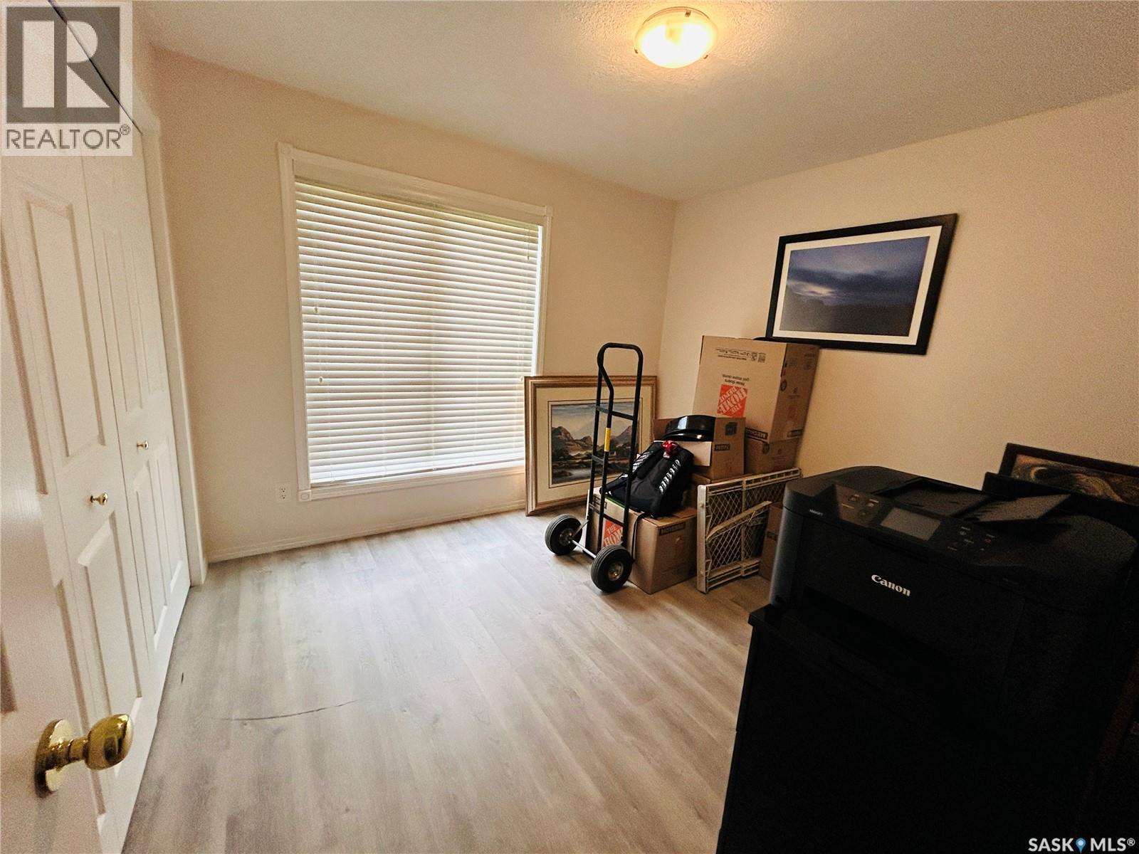 214 3rd STREET NE - Image 21