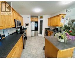 Family room - 214 3rd Street Ne, Watson, SK S0K4V0 Photo 10