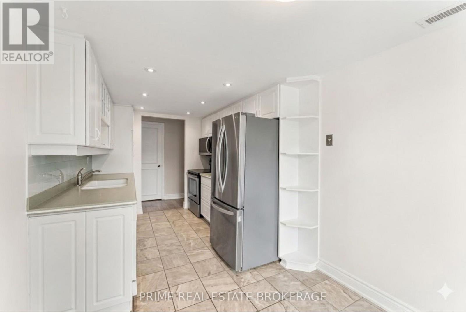 #204 693 WINDERMERE ROAD N - 8