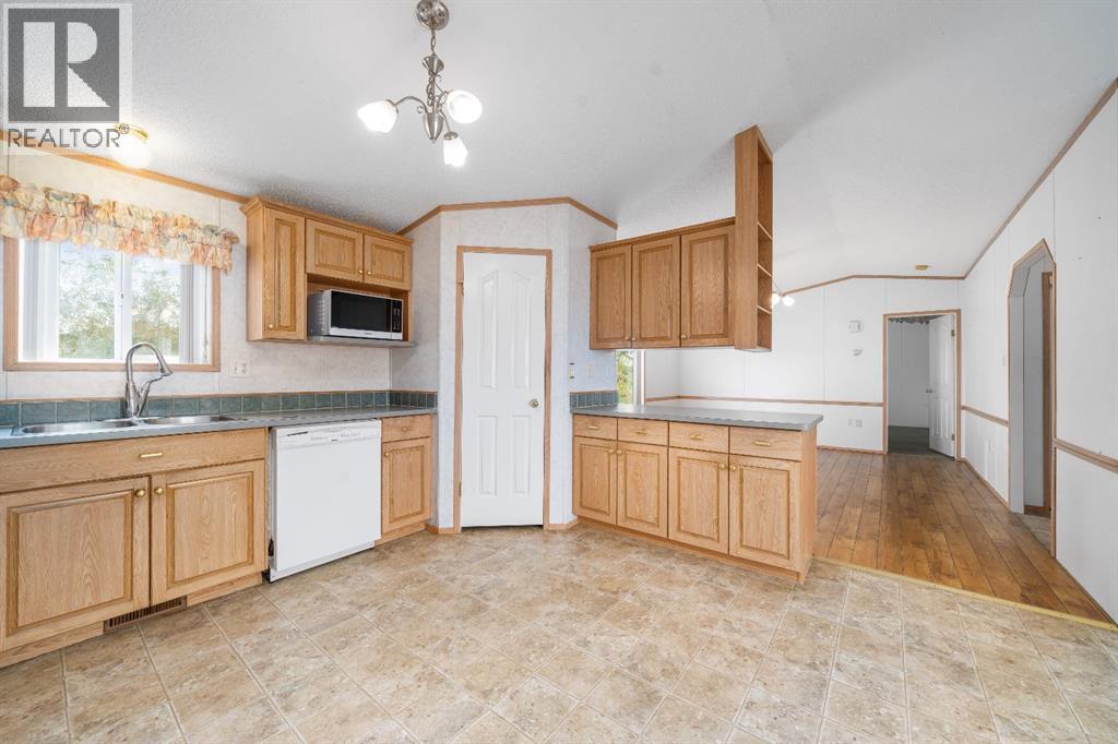 210 5 Street Northwest - Photo 10